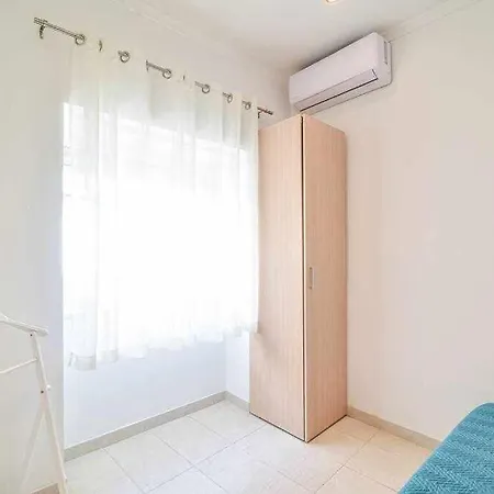 Centro 3 Minutos Da Praia * Алвор